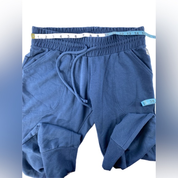 Free People Movement Sunny Skinny
Sweatpants Navy medium - Picture 8 of 15